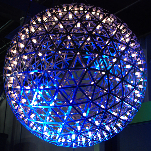 LED Geodesic Globe